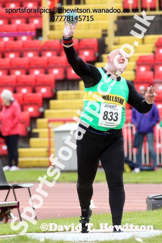 Senior mens shot putt, North Eastern Track and Field Champs, Gateshead Stadium. Photo: David T. Hewitson/Sports for All Pics